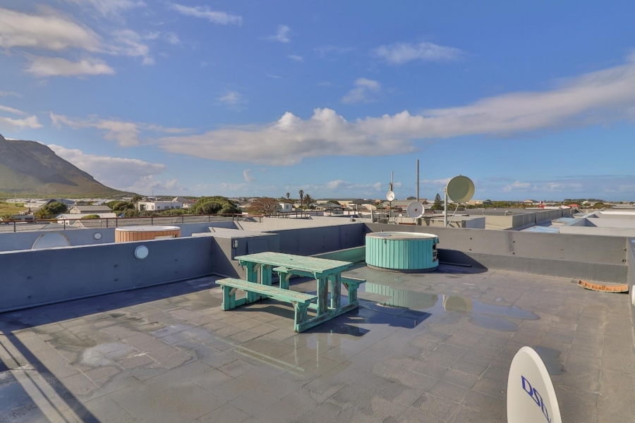 2 Bedroom Property for Sale in Gansbaai Central Western Cape